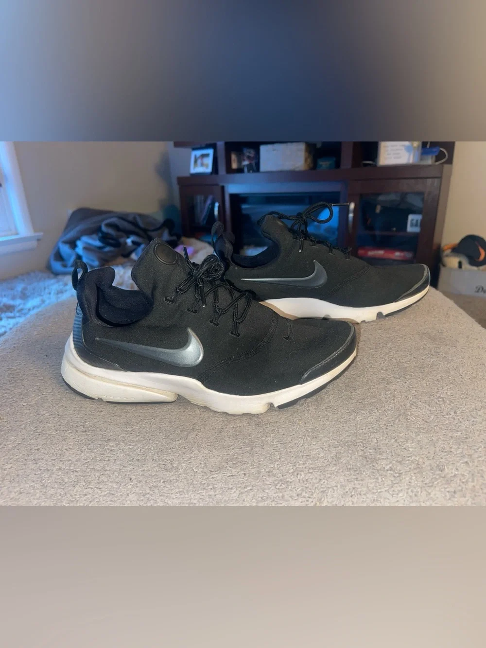 Nike Presto Fly SE Black White running shoes (size 8.5)